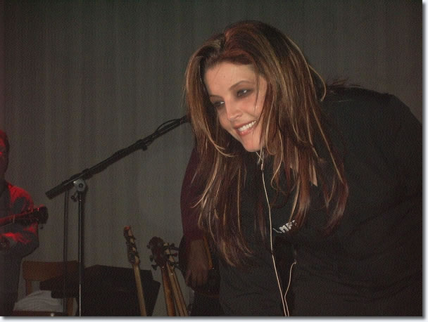 Lisa Marie Presley: In Concert March 21, 2004 : Crown Casino Melbourne.