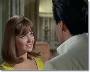 Shelley Fabares and Elvis Presley in Spinout